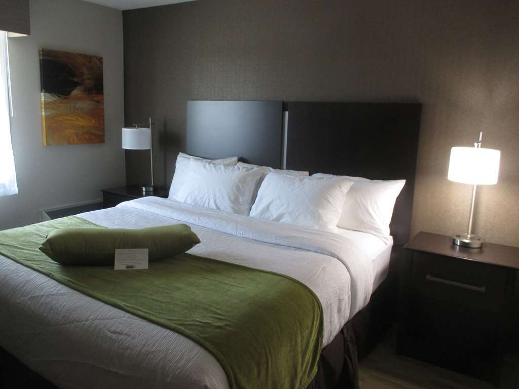 Best Western Harvest Inn & Suites Grand Forks Habitación foto